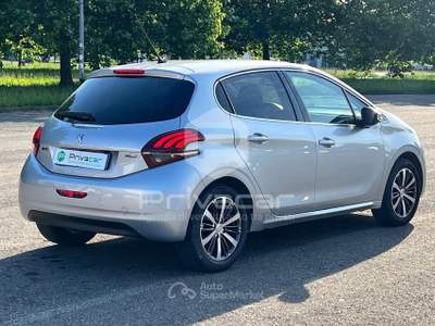 Peugeot 208 PEUGEOT 208 1° serie PureTech 82 5 porte Allure Grigio usata Carpi