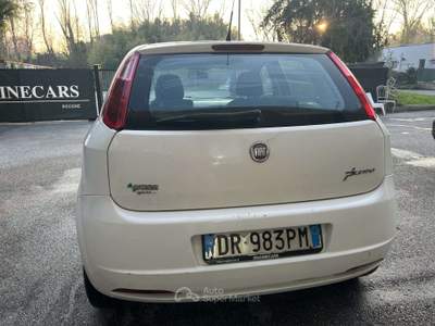 Fiat Grande Punto 5p 1.4 Dynamic Natural Power Bianco usata Riccione