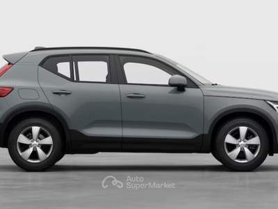 Volvo XC40 ESSENTIAL B3 AUT usata San Fior