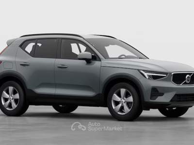 Volvo XC40 ESSENTIAL B3 AUT usata San Fior