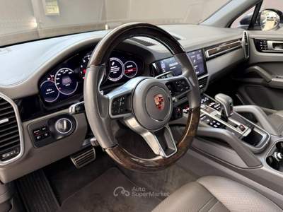 Porsche Cayenne TIPTRONIC S  -- VERSIONE441CV -- Nero usata Medesano