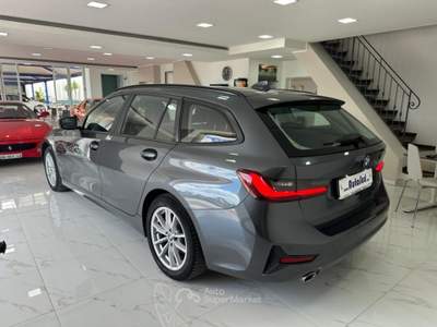 BMW Serie 3 318d d 48V Touring Business Advantage Grigio usata MASSAFRA