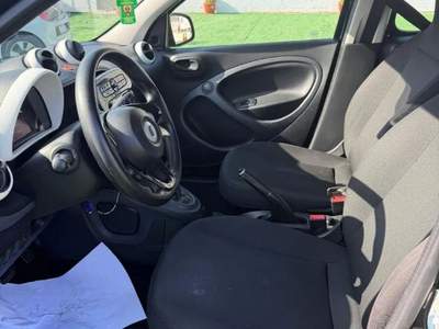 Smart ForFour 70 1.0 Twinamic Passion Nero usata Giugliano in Campania