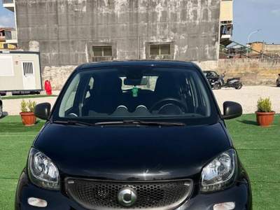 Smart ForFour 70 1.0 Twinamic Passion Nero usata Giugliano in Campania