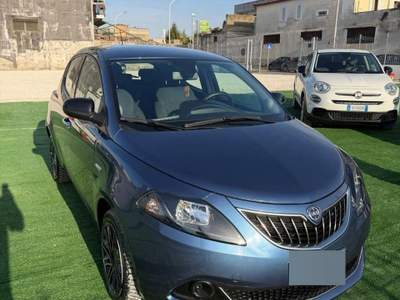 Lancia Ypsilon S&S Hybrid Blu/Azzurro usata Giugliano in Campania