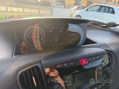 Lancia Ypsilon S&S Hybrid Blu/Azzurro usata Giugliano in Campania