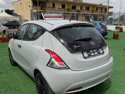 Lancia Ypsilon 5 porte GPL Ecochic Gold Grigio usata Giugliano in Campania