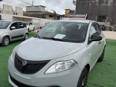 Lancia Ypsilon 5 porte GPL Ecochic Gold Grigio usata Giugliano in Campania