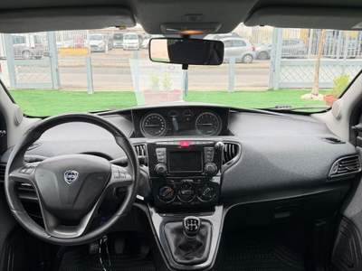 Lancia Ypsilon 5 porte GPL Ecochic Gold Grigio usata Giugliano in Campania