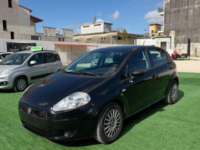 Fiat Grande Punto Punto Classic 1.2 5 porte Active Nero usata Giugliano in Campania
