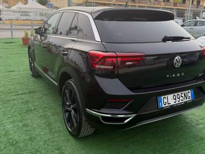 Volkswagen T-Roc SCR 4MOTION Advanced BlueMotion Technology Nero usata Giugliano in Campania