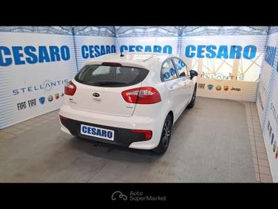 Kia Rio 5p 1.1 crdi Active E6 Bianco usata Pont-Saint-Martin