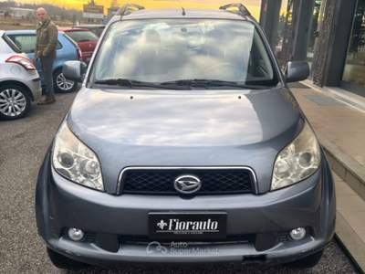 Daihatsu Terios 1.5 4WD SX O/F Blu/Azzurro usata Tarcento