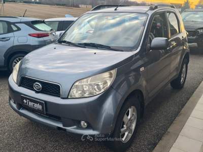 Daihatsu Terios 1.5 4WD SX O/F Blu/Azzurro usata Tarcento