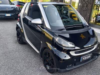 Smart ForTwo 1000 52 kW MHD cabrio passion Nero usata Tarcento