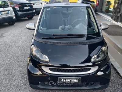 Smart ForTwo 1000 52 kW MHD cabrio passion Nero usata Tarcento