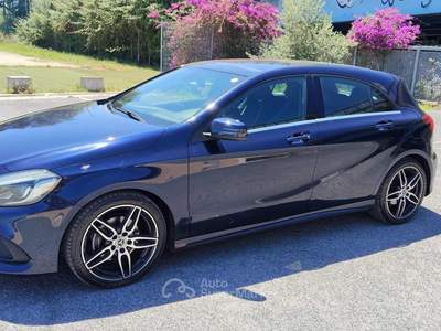 Mercedes-Benz Classe A Premium Diesel Euro 6 Tetto Apribile Blu/Azzurro usata Fiumicino