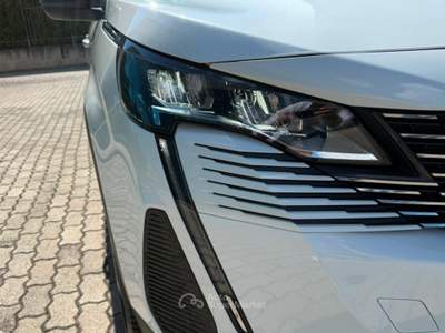 Peugeot 3008 1.5 BlueHDi EAT8 Allure Pack Bianco usata San Salvatore Telesino