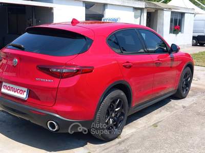 Alfa Romeo Stelvio MANUCAR 3393140120 Rosso usata Cesano Maderno
