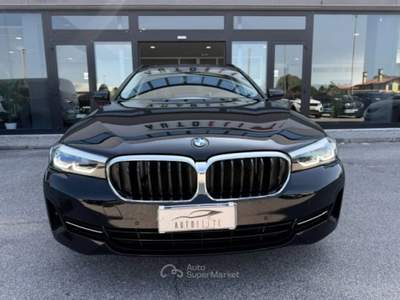 BMW Serie 5 520d d 48V 190cv Touring Business Nero usata Santa Maria di Sala