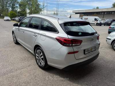 Hyundai i30 Wagon 1.6 CRDi CV 110 Argento usata Bologna
