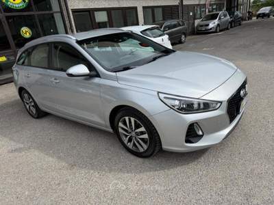 Hyundai i30 Wagon 1.6 CRDi CV 110 Argento usata Bologna