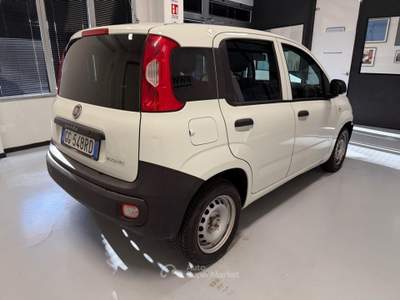 Fiat Panda 1.0 GSE S&S Hybrid Pop Van 2 posti *+ IVA22%* Bianco usata Parma