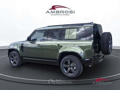 Land Rover Defender 3.0 AJ20 X-Dynamic SE 200PS Verde usata Corciano