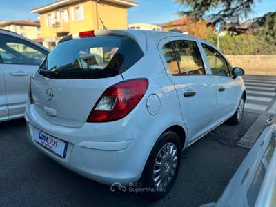 Opel Corsa porte Edition NEOPATENTATI (90.00 usata Brescia