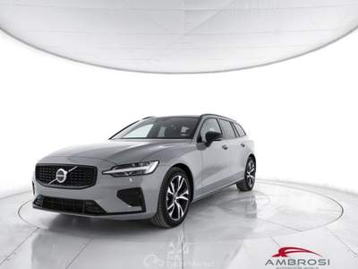 Volvo V60 B4 Mild hybrid Benzina Plus Dark Grigio usata Corciano