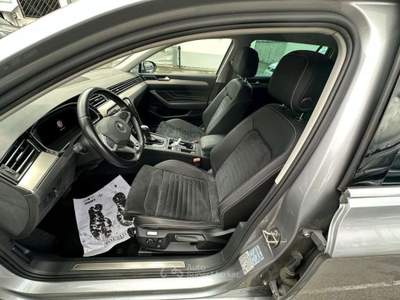 Volkswagen Passat 2.0 TDI SCR EVO DSG Executive Grigio usata Cologno Monzese
