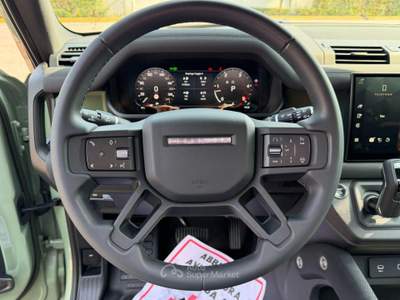 Land Rover Defender 110 3.0D I6 300 CV AWD Auto 75th Limited Edition Verde usata Castiglione delle Stiviere