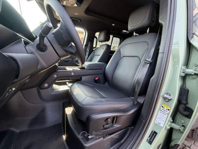 Land Rover Defender 110 3.0D I6 300 CV AWD Auto 75th Limited Edition Verde usata Castiglione delle Stiviere