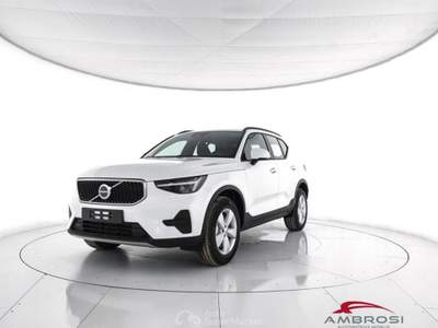 Volvo XC40 B3 Mild hybrid Benzina Essential Bianco usata Corciano