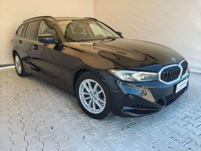 BMW Serie 3 318d d 48V Touring Nero usata Resana