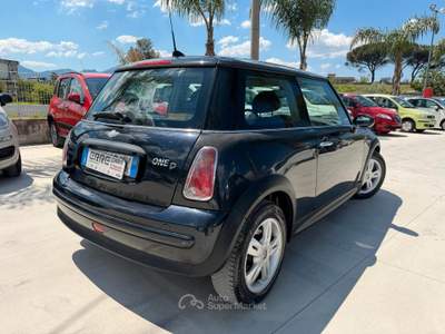 MINI Clubman ONE D ANNO 2006 1.4 DIESEL 88 CV usata Striano