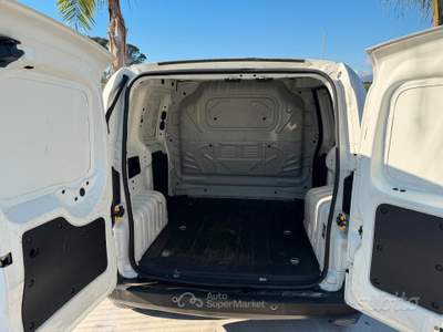 Fiat Fiorino ANNO 2018 1.3 MJT 95 CV usata Striano