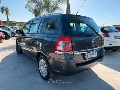 Opel Zafira ANNO 2010 1.6 ECOM 94 CV *7 POSTI usata Striano