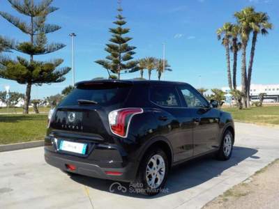 SsangYong Tivoli 1.2 GDI Turbo Gpl 2WD Comfort Nero usata Gallipoli