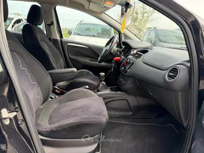 Fiat Punto ANNO 2014 1.4 NATURAL/POWER 77 CV usata Striano