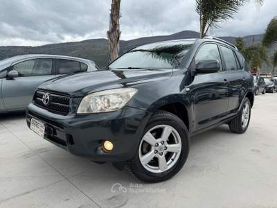 Toyota RAV4 RAV 4 4X4 2008 2.2 DIESEL 136 CV *TAGLIANDA usata Striano