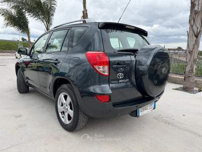 Toyota RAV4 RAV 4 4X4 2008 2.2 DIESEL 136 CV *TAGLIANDA usata Striano