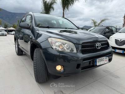 Toyota RAV4 RAV 4 4X4 2008 2.2 DIESEL 136 CV *TAGLIANDA usata Striano