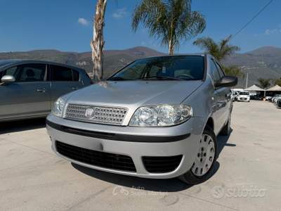 Fiat Punto 2010 1.3 MJT 69 CV *TAGLIANDATA usata Striano
