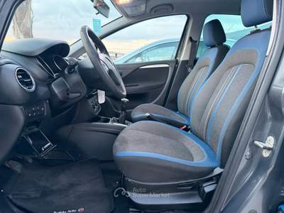 Fiat Punto ANNO 2012 1.3 MJT 75 CV usata Striano