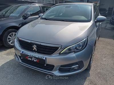 Peugeot 308 1.5 BlueHDi 100CV Active Grigio usata Giugliano in Campania