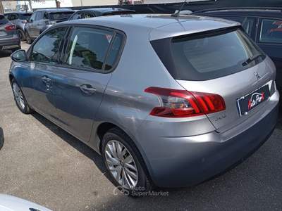 Peugeot 308 1.5 BlueHDi 100CV Active Grigio usata Giugliano in Campania