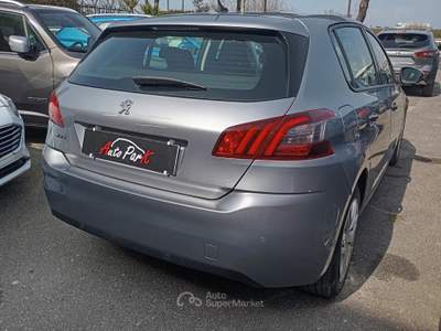 Peugeot 308 1.5 BlueHDi 100CV Active Grigio usata Giugliano in Campania