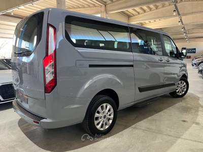 Ford Tourneo Custom 320 2.0 E.Blue 150CV PL Titanium 9 POSTI PARK PLUS Grigio usata Savigliano
