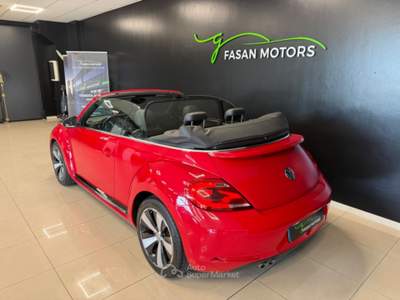 Volkswagen Maggiolino 2.0 tdi Sport 140cv dsg Rosso usata Fontanafredda
